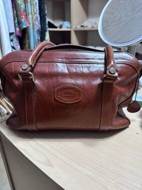 Oroton Women’s Leather bag in Chestnut Brown